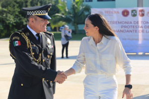 Ana Paty Peralta refuerza coordinación con fuerzas armadas
