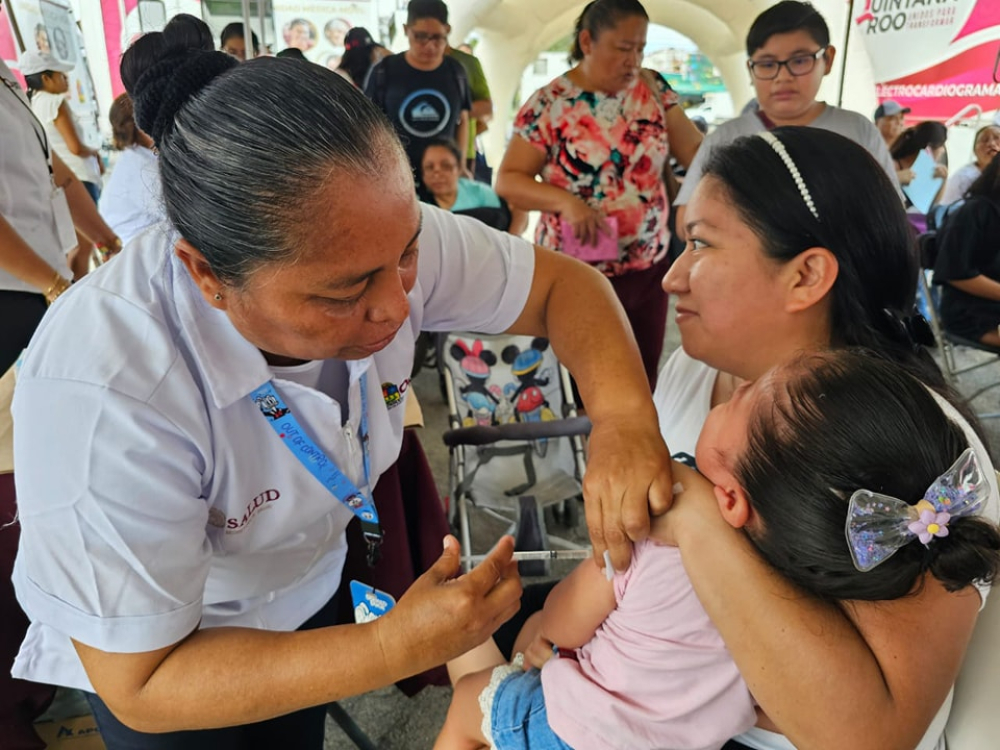 Reitera SESA invitación a toda la población a vacunarse para prevenir enfermedades