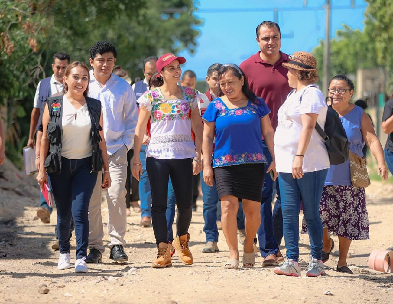 Lleva Ana Paty Peralta con histórica inversión agua y drenaje a colonias olvidadas