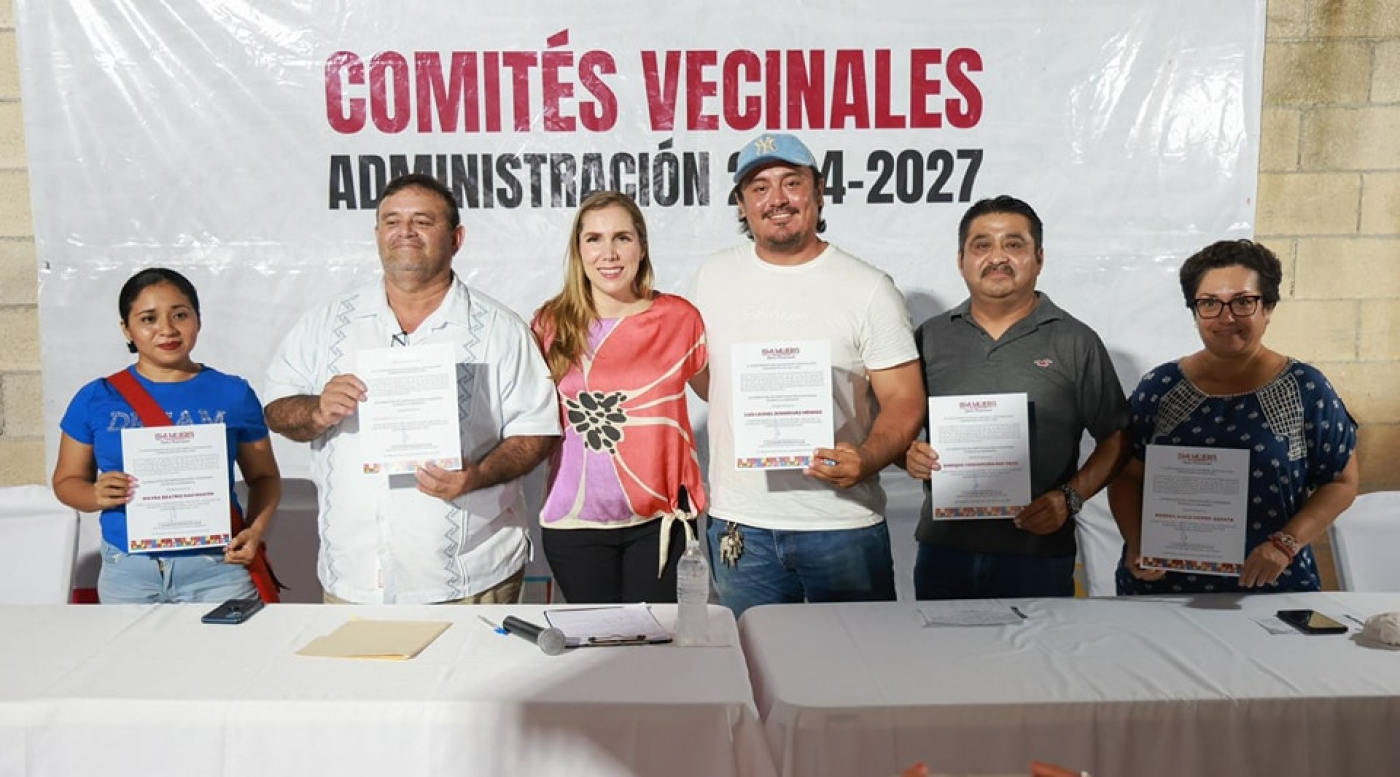 Atenea Gómez Ricalde mantiene cercanía con la gente a través de Comités Vecinales