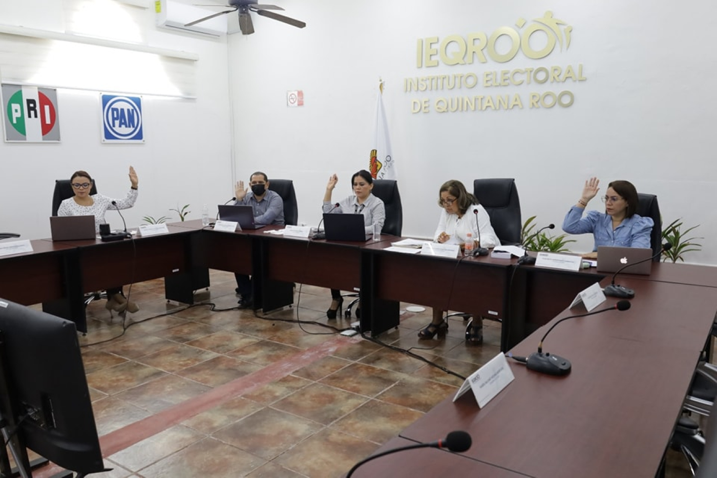 IEQROO determina improcedente el registro del PRD como partido político local