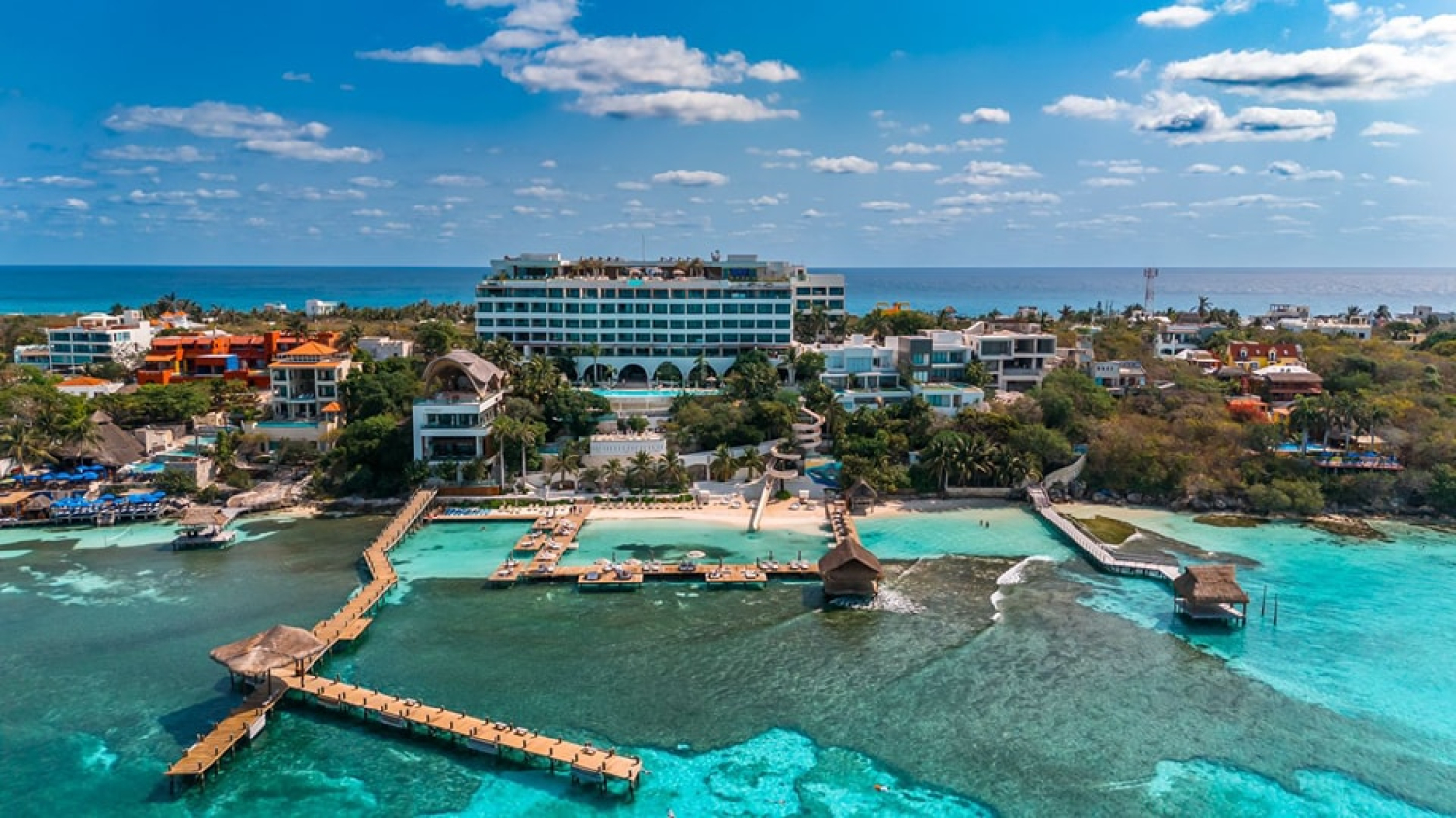 Impresión Isla Mujeres By Secrets, finalista como el hotel más instagrameable