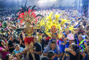Luna Camila y Emiliano Villanueva reyes infantiles del Carnaval de Cozumel