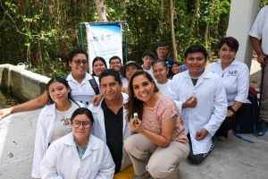 Mara Lezama anunció que habrá más becas para que estudiantes sigan su educación en Cozumel