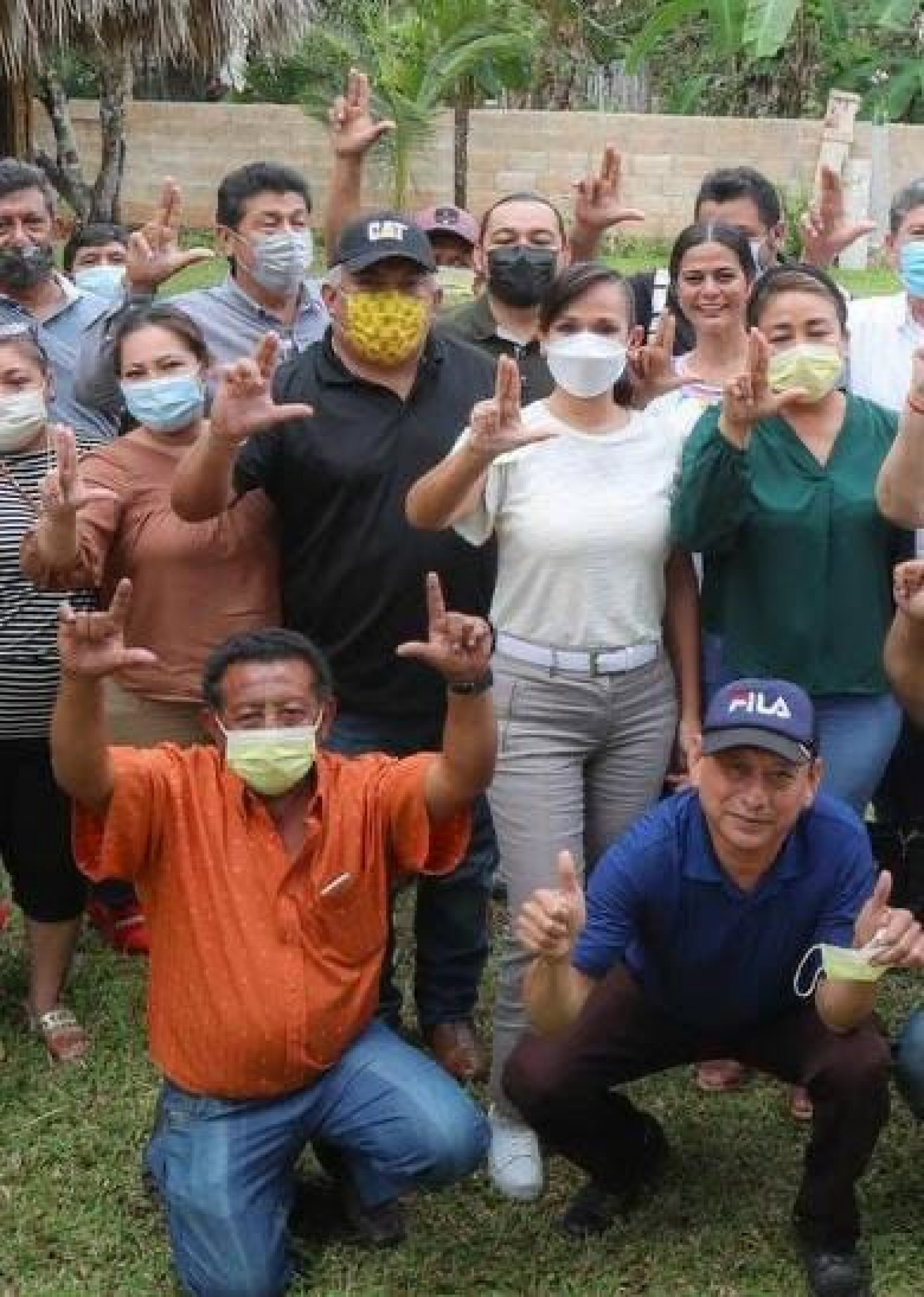 Desbandada hacia el proyecto de Laura Fernández