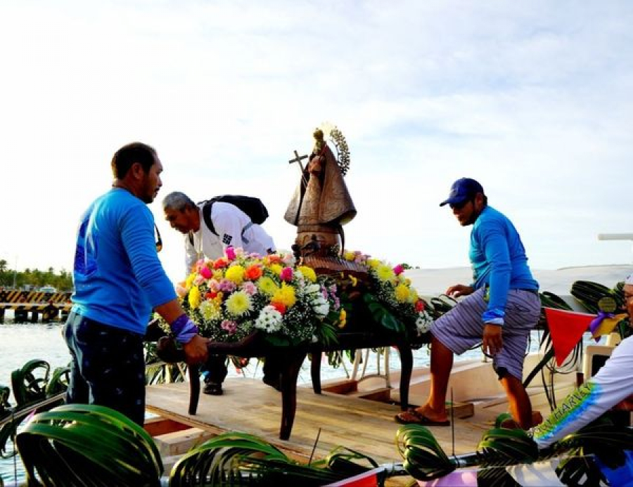 Celebran a la Virgen del Cobre en Isla Mujeres