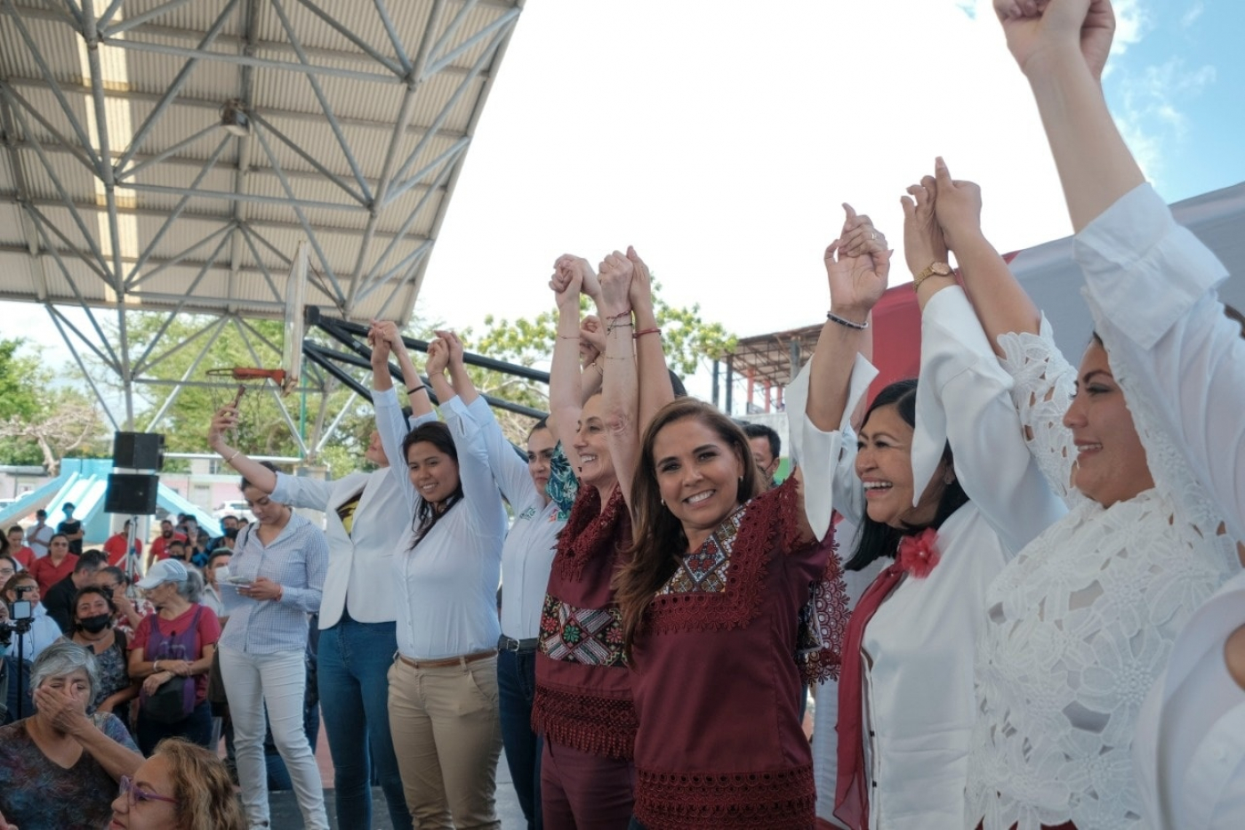 Es momento de que las mujeres escriban la historia: Mara Lezama