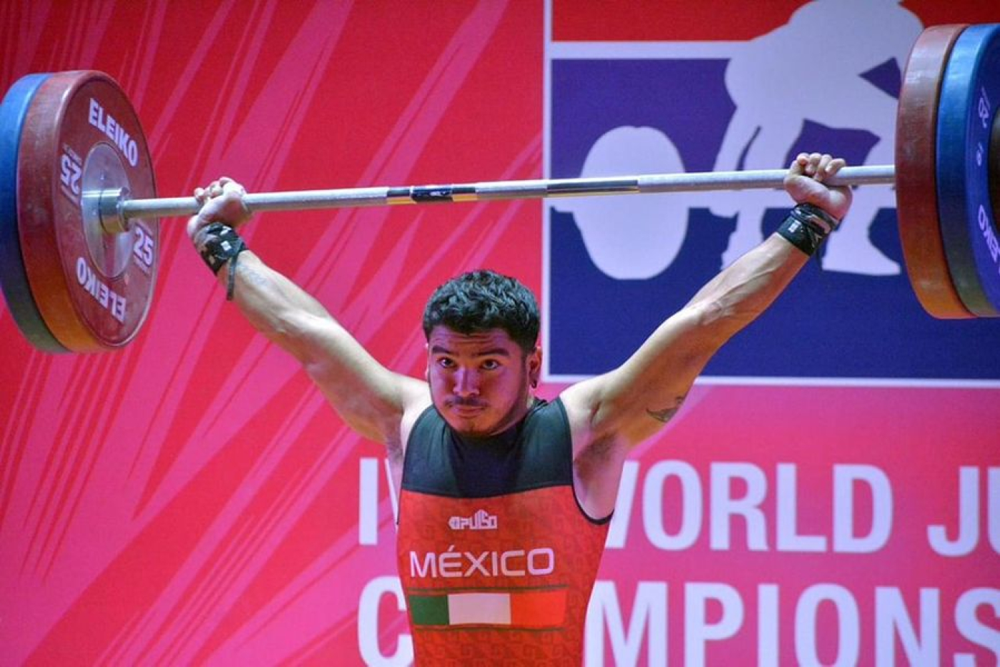 Herseleid Carrazco conquista bronce en el Campeonato Mundial Juvenil de halterofilia