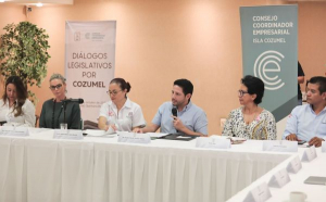 Juntos, Congreso y sector empresarial, encontraremos soluciones a los problemas de Cozumel: Renán Sánchez Tajonar