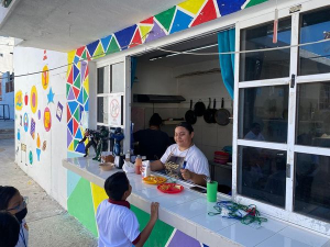 SEQ realiza acciones en manejo de alimentos y oferta de productos saludables en Tiendas Escolares