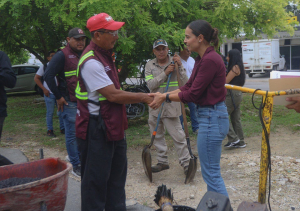 Redobla Ana Paty Peralta trabajos de bacheo en diferentes zonas de Cancún