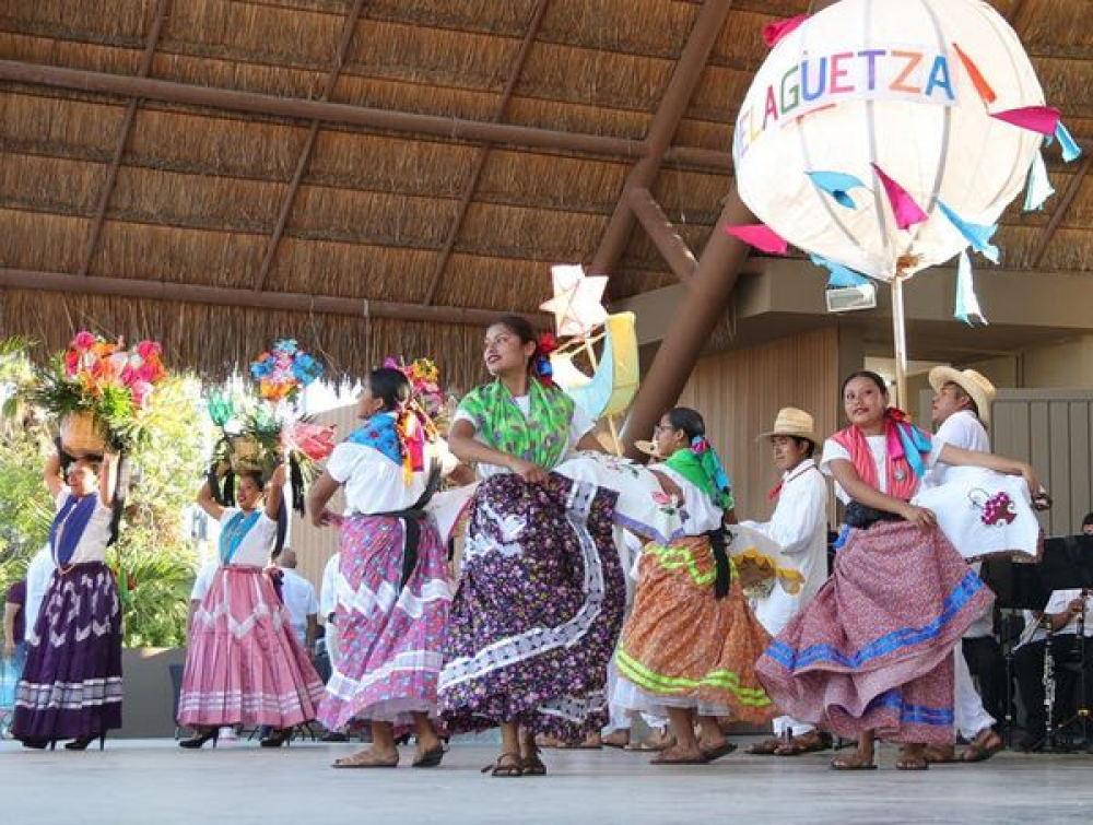 Ana Paty Peralta celebra con cancunenses último día de La Guelaguetza 2024