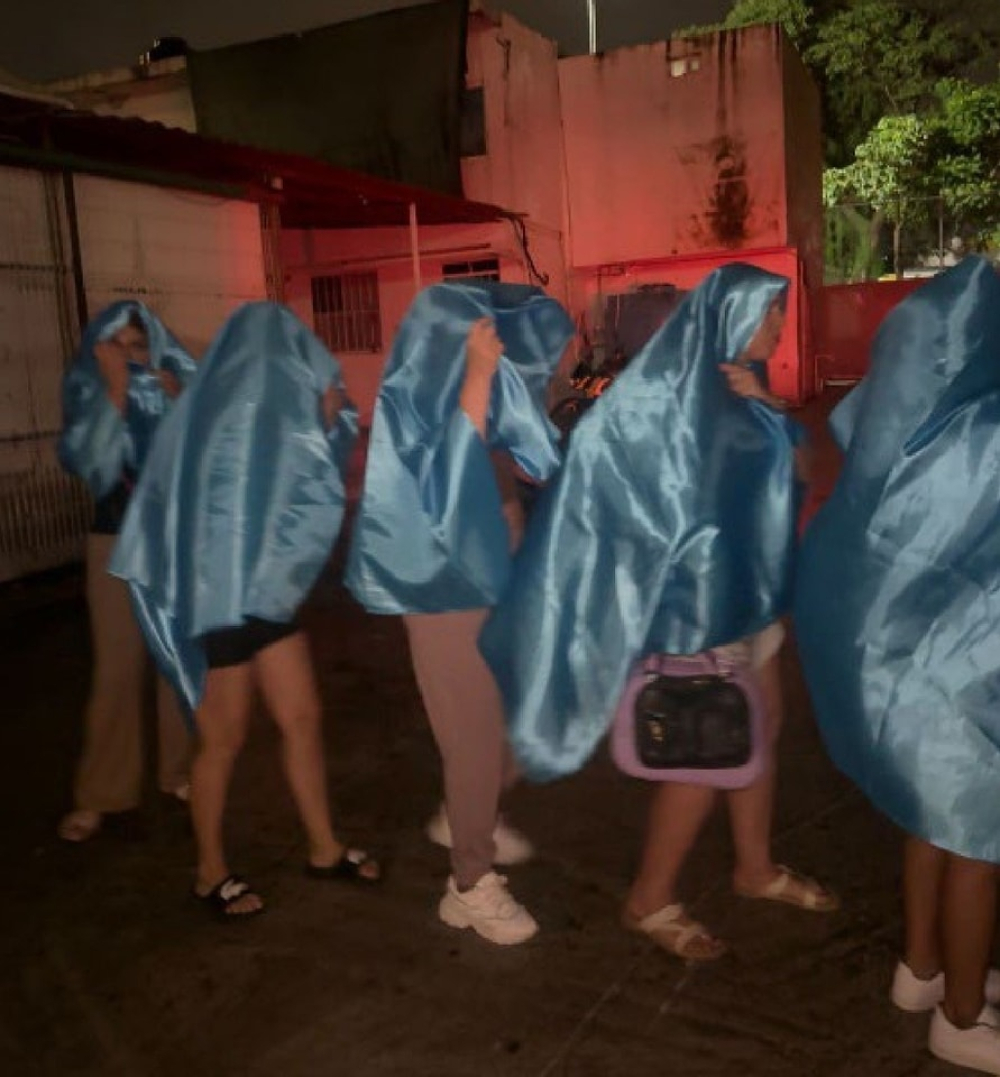 Rescatan a 14 mujeres víctimas de explotación sexual, un detenido, en cateo en Playa del Carmen