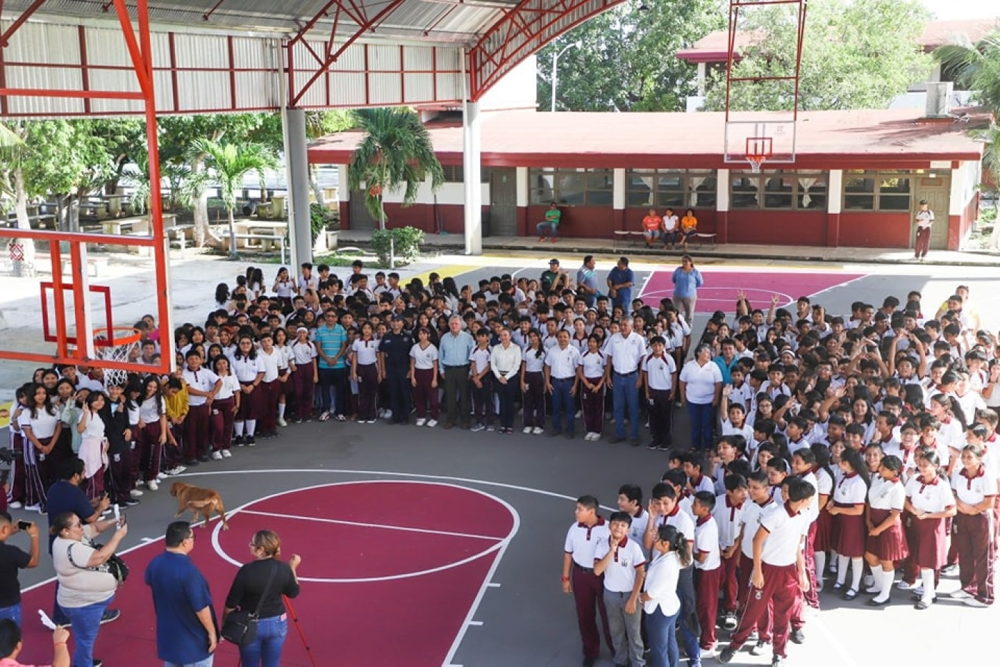 Juanita Alonso inaugura techumbre en la Escuela Secundaria Técnica “Octavio Paz”