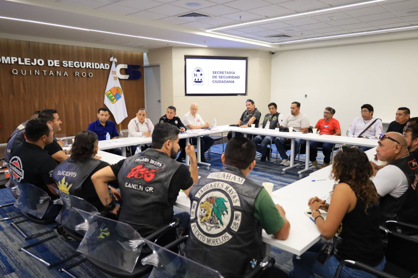 Diálogo constructivo entre motociclistas y autoridades en Quintana Roo en torno a Ley de Movilidad