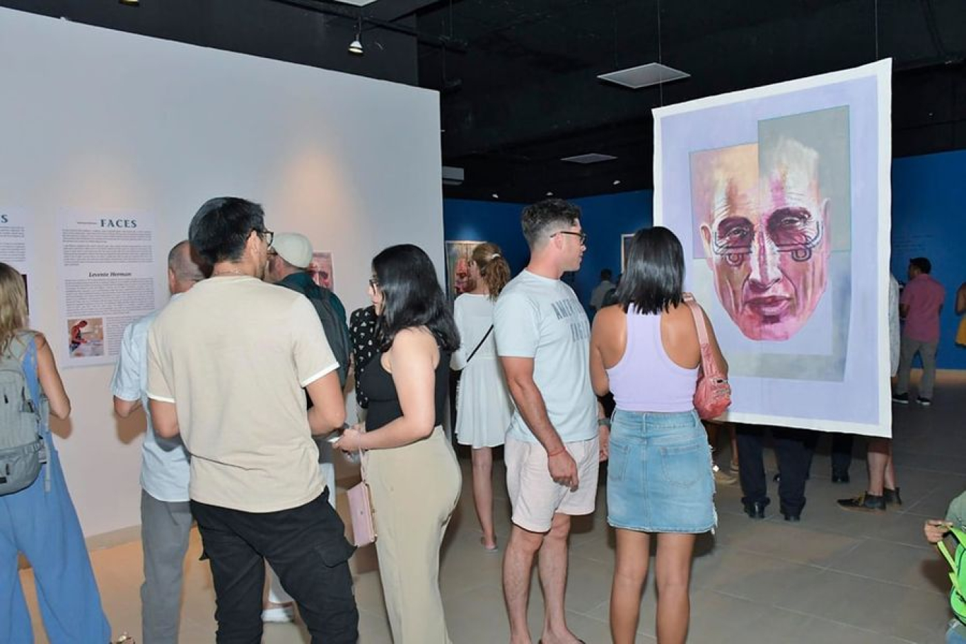 La FPMC inauguró la exposición del pintor rumano Levente Herman, “Caras”