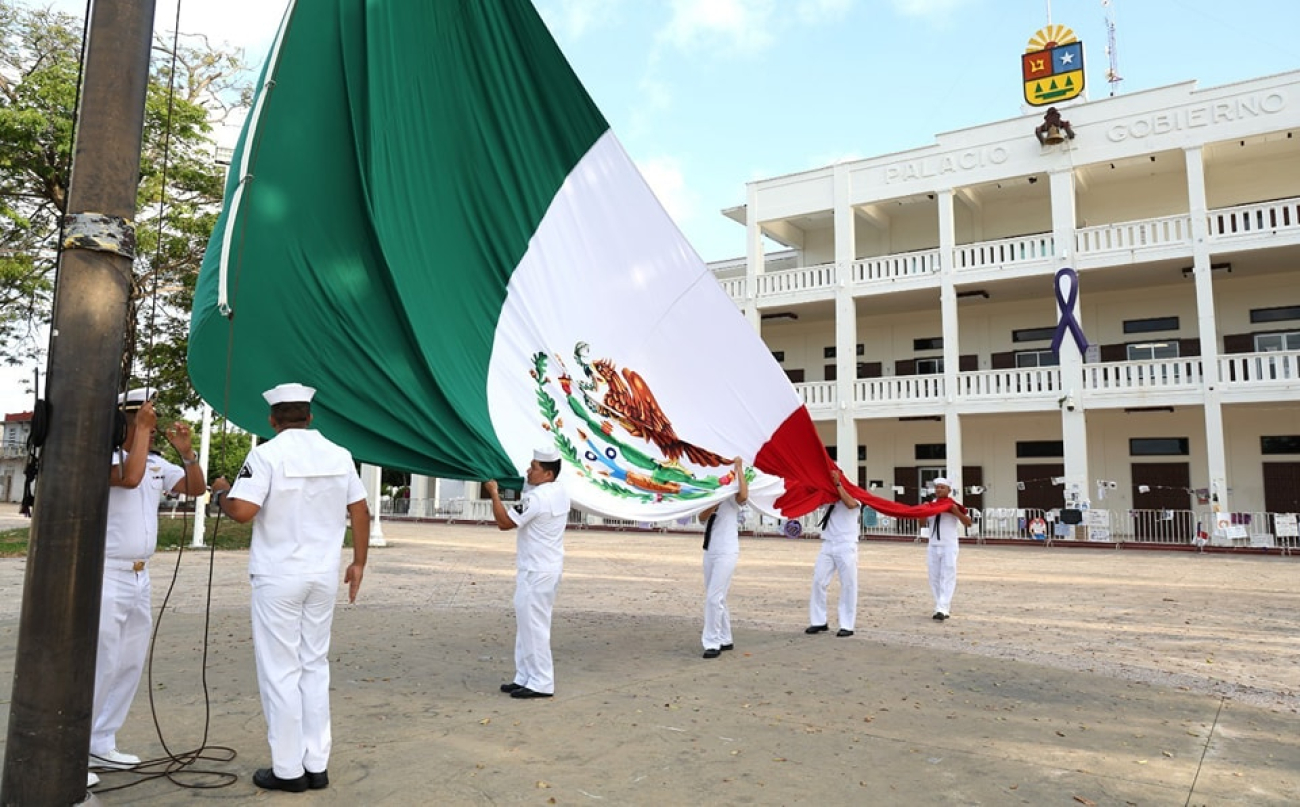 Conmemoran en Chetumal el 218 aniversario del natalicio de Benito Juárez García