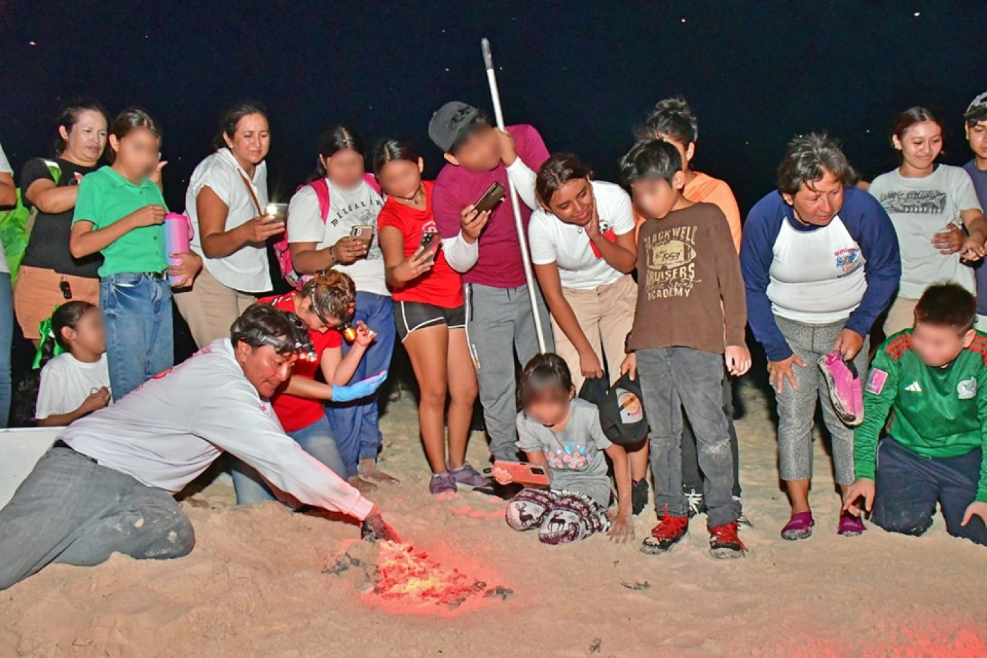 La FPMC se sumó a la Jornada Internacional de Limpieza de Playas en Punta Sur