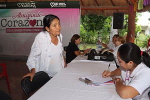 Suma DIF Puerto Morelos 23 jornadas de la feria de servicios integrales para la familia “Abrazando Corazones”