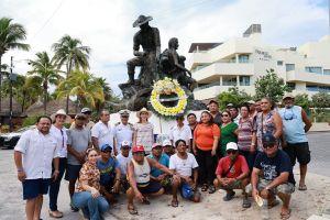 Atenea Gómez Ricalde rinde homenaje a los pescadores en el 24 Aniversario del Día del Pescador en Isla Mujeres