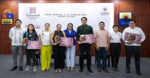 Juanita Alonso reitera compromiso por el bienestar de la juventud cozumeleña