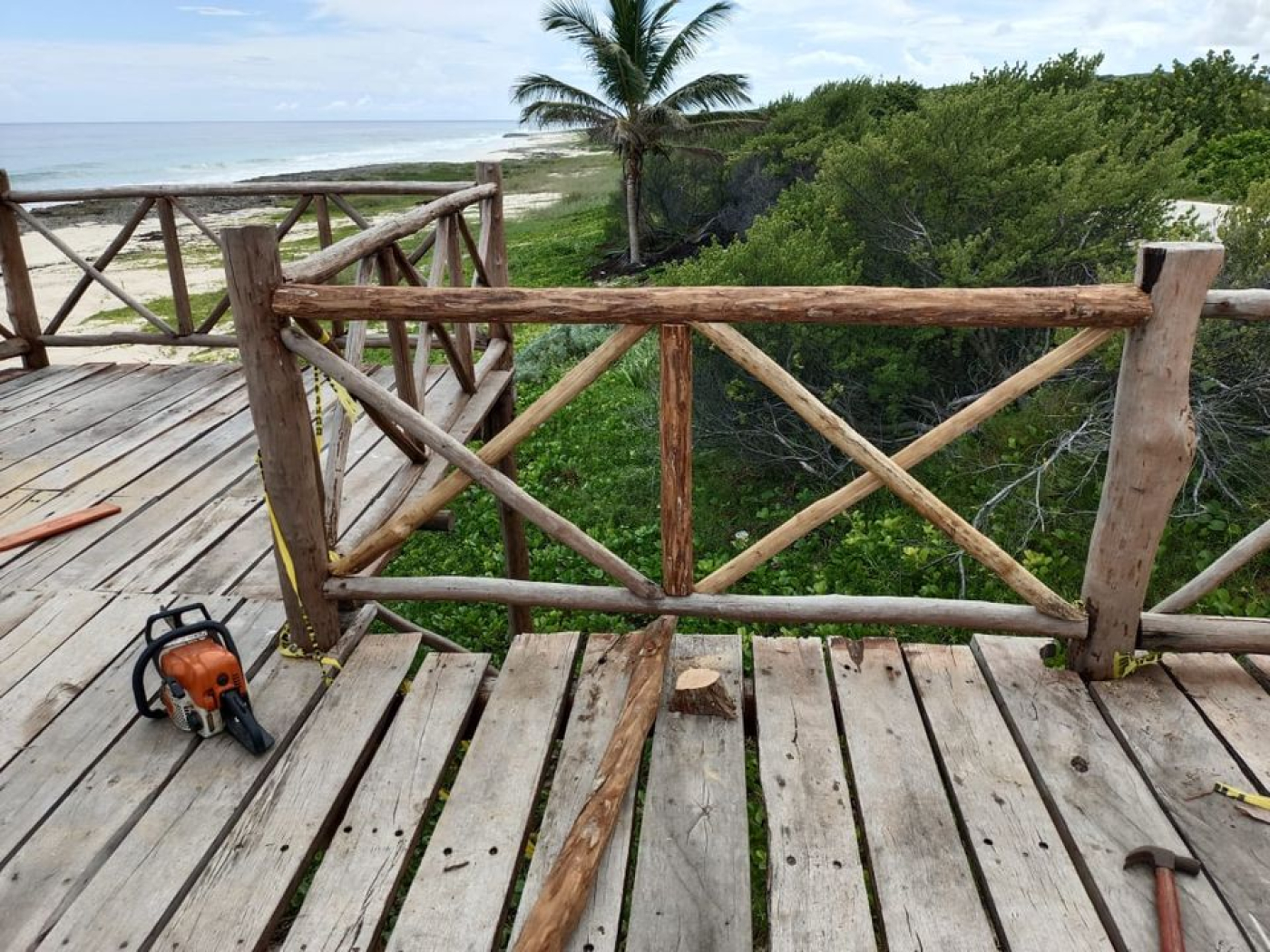 Dan nueva imagen a mirador vandalizado