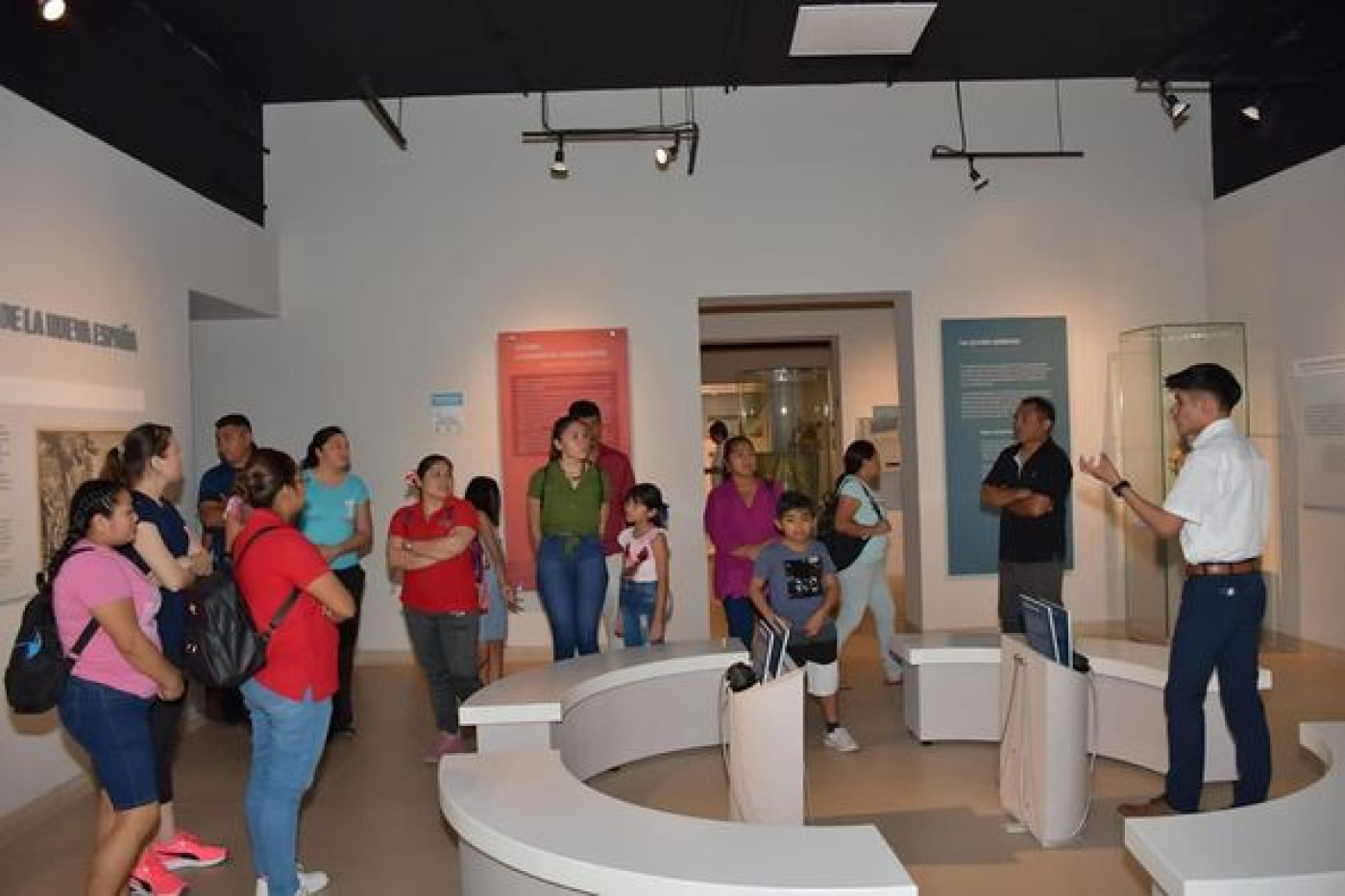 Cozumeleños viven “Una Noche en el Museo&quot;