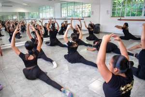 Alumnos de la escuela municipal de disciplinas artísticas se preparan para retornar a clases