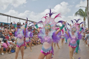 La FPMC celebró 18 años de tradición carnavalera con el “Domingo de Comparsas”