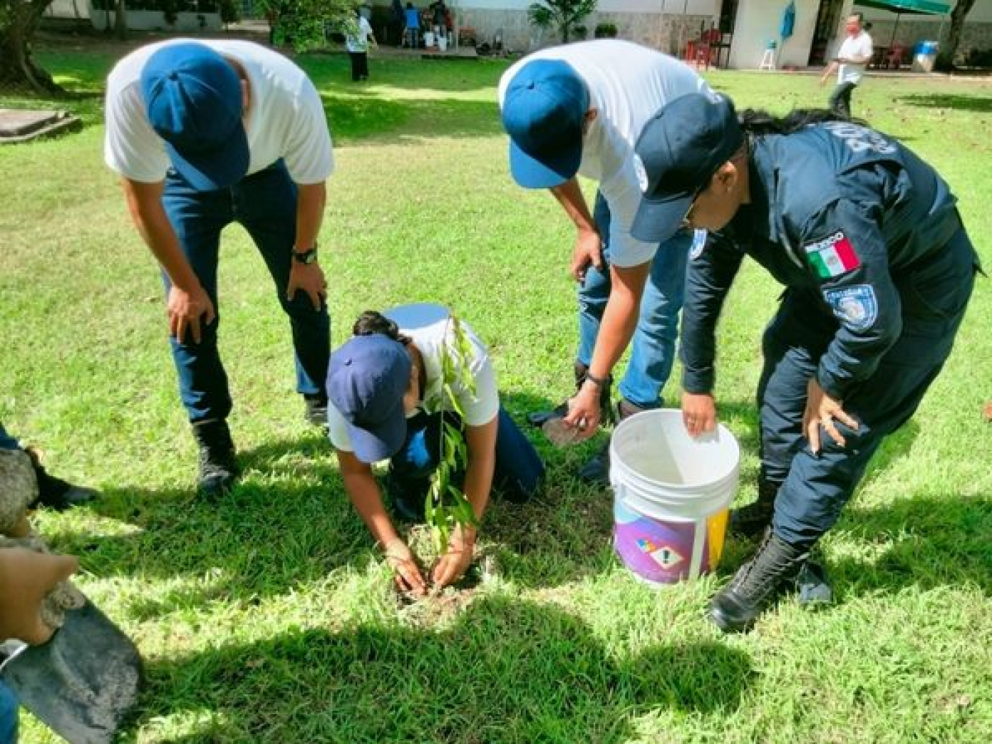 Cadetes de la policía se suman a la protección del medio ambiente