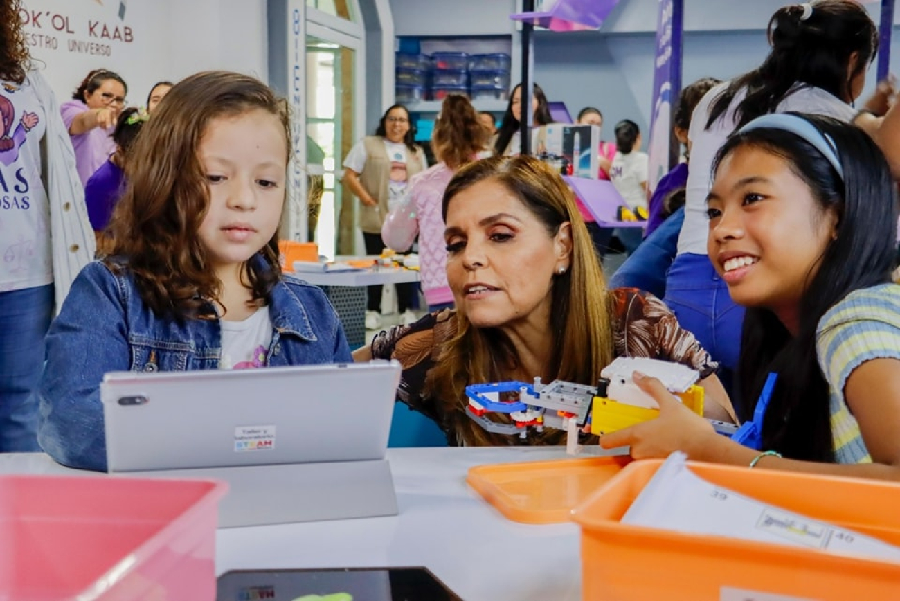 IQM y DIF clausuran con éxito Taller de Robótica para Niñas en el planetario Yook’  Ol Kaab