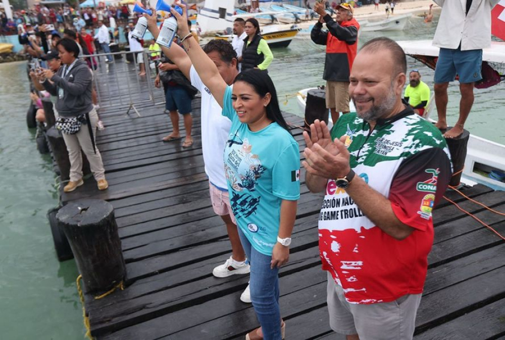 Puerto Morelos vive el XIX Maratón de Aguas Abiertas, “Ruta del Arrecife”