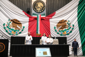 Entregan Segundo Informe de la Gobernadora Mara Lezama ante Congreso de Quintana Roo