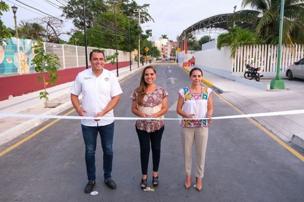 Entrega Mara Lezama nueva calle He-Zaba y rehabilitación de biblioteca “Dr. Enrique Barocio”