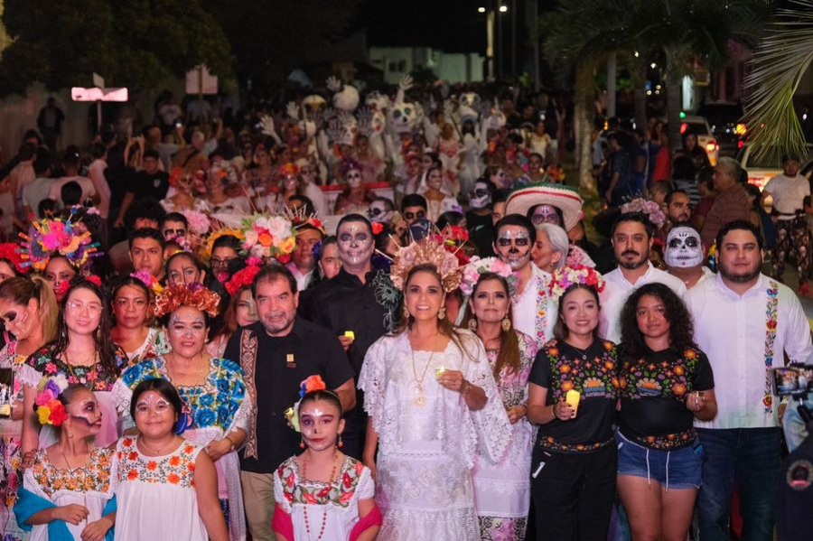 Chetumal brilla con el Hanal Pixán, encabezado por Mara Lezama