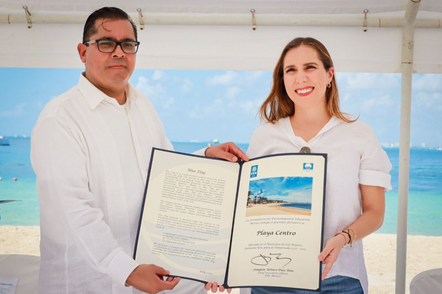 Isla Mujeres iza nuevamente la bandera Blue Flag en Playa norte y Playa centro