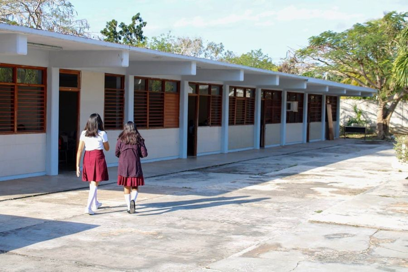 Continúan las inscripciones al próximo ciclo escolar en Puerto Morelos