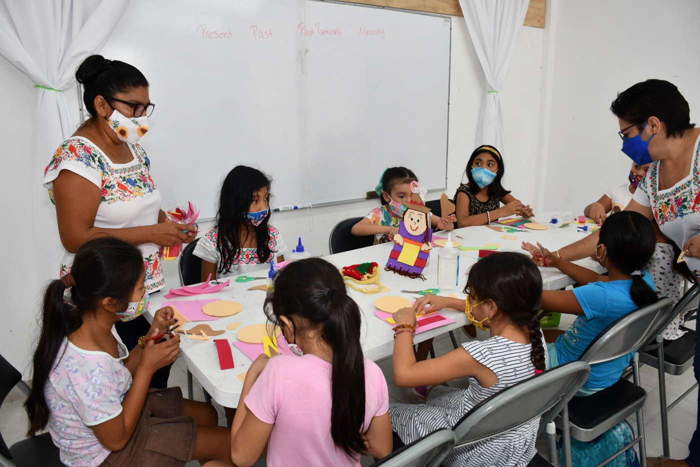 Invitan a niños a taller sabatino &quot;Hagamos un árbol familiar&quot;