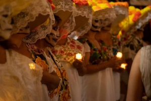 Invita Mara Lezama a disfrutar en familia las fiestas populares del Hanal Pixán