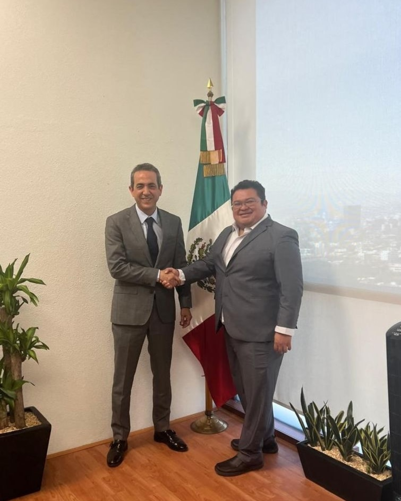 Chacón gestiona apertura de oficina de SRE y promoción turística de Cozumel en la CDMX