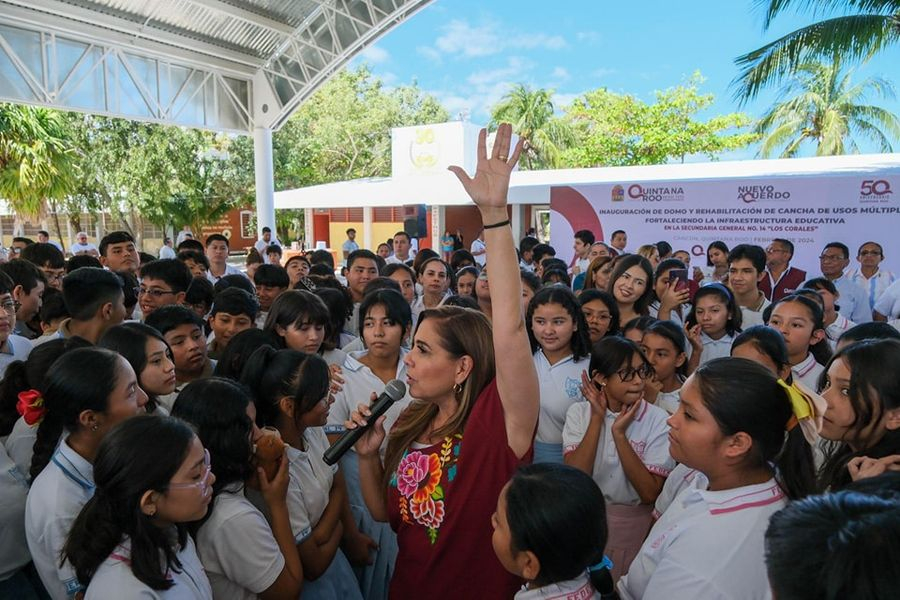 Con entrega de domo, Mara Lezama responde a petición de estudiantes en la Secundaria 14 Los Corales