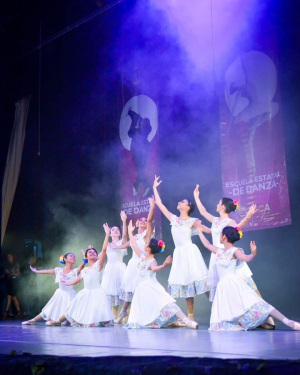 Celebra el ICA el 33 aniversario de la Escuela Estatal de Danza