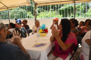 En el Día de los Abuelos, encabeza Blanca Merari convivio en Leona Vicario