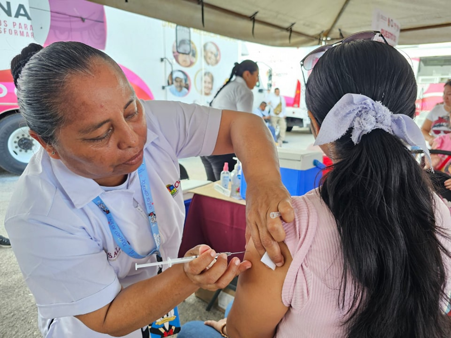 Invita SESA a completar esquemas de vacunación