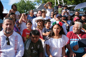 Con la gente, conmemora Mara Lezama la Independencia con desfile cívico militar del 16 de Septiembre