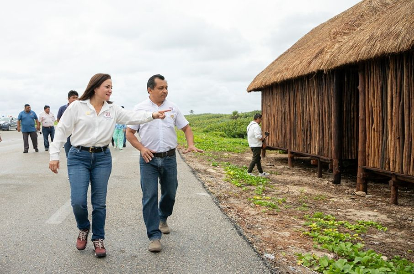 Juanita Alonso Marrufo supervisa avance de obras en Cozumel
