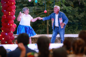 Gobierno de Atenea Gómez Ricalde celebra con un gran festejo a los abuelitos