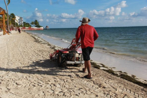 Garantiza Ana Paty Peralta playas limpias y certificadas en Cancún