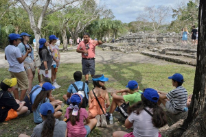 Estudiantes de Playa del Carmen conocen el patrimonio biocultural de Cozumel