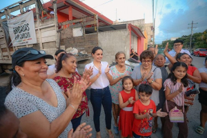 Ana Paty Peralta mantiene combate contra el dengue en Benito Juárez